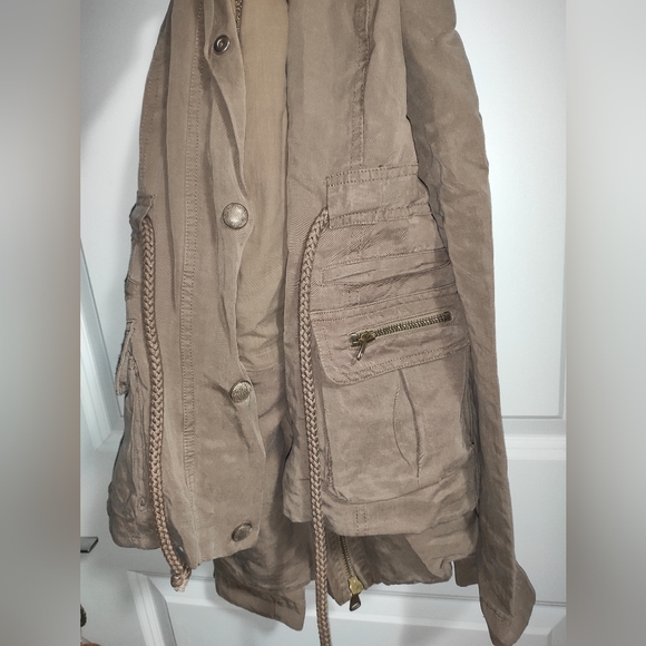 ETHIC Jacket - Picture 2 of 7